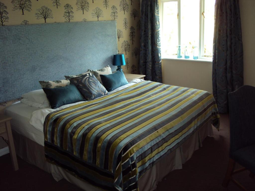 The Crown Of Crucis Country Inn And Hotel Cirencester Chambre photo