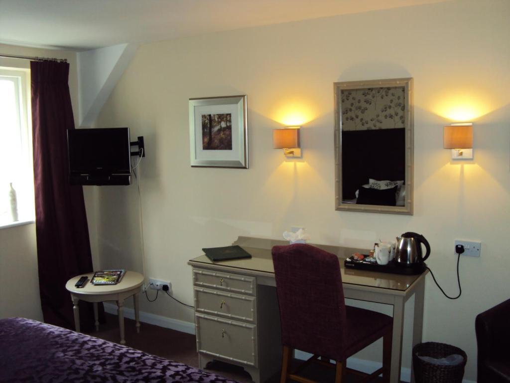 The Crown Of Crucis Country Inn And Hotel Cirencester Chambre photo